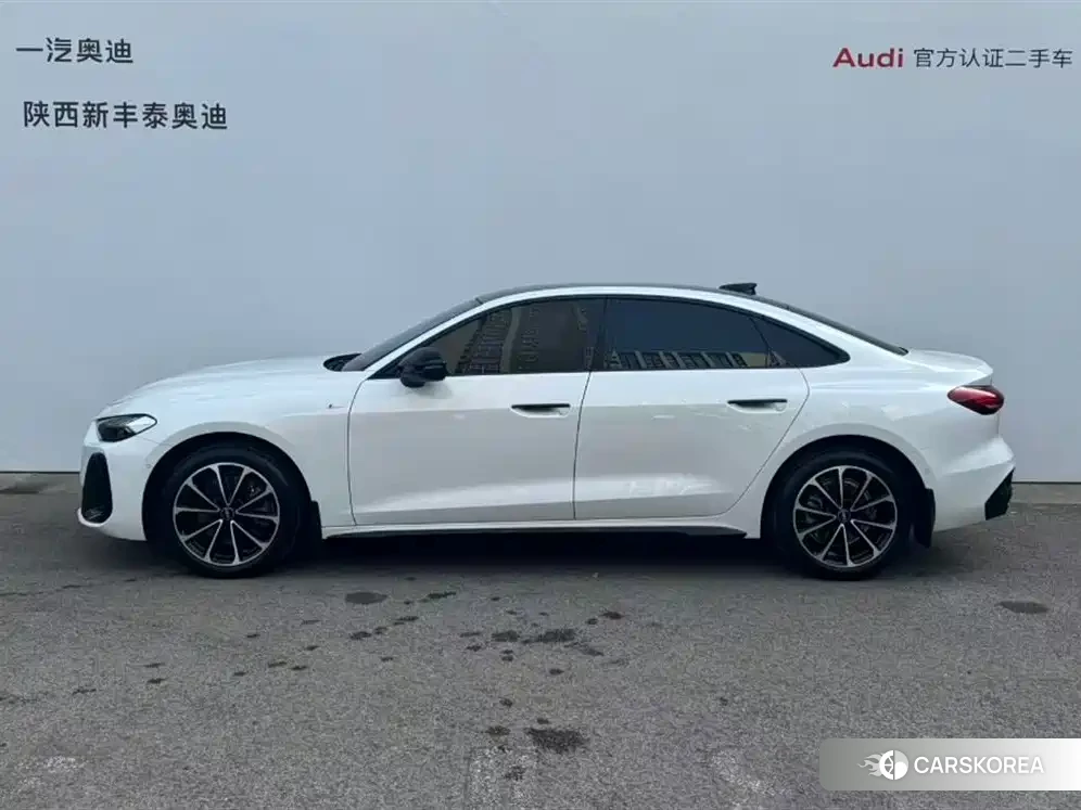 Audi A5L id 4600446 из Китая 28