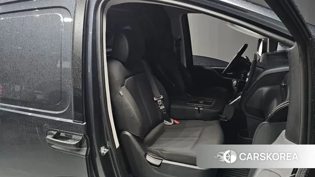 Hyundai Staria id 3507403 из Кореи 20