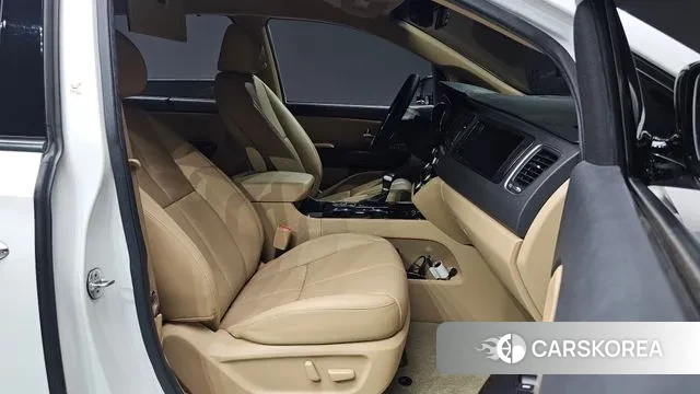 Kia The New Carnival id 3039140 из Кореи 20