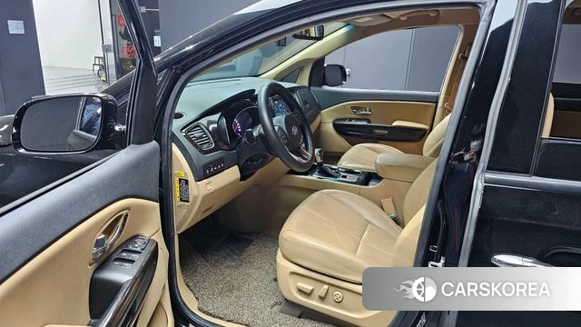 Kia The New Carnival id 3942156 из Кореи 20