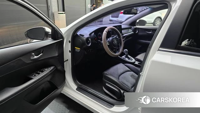 Kia Come New K3 id 4203836 из Кореи 20