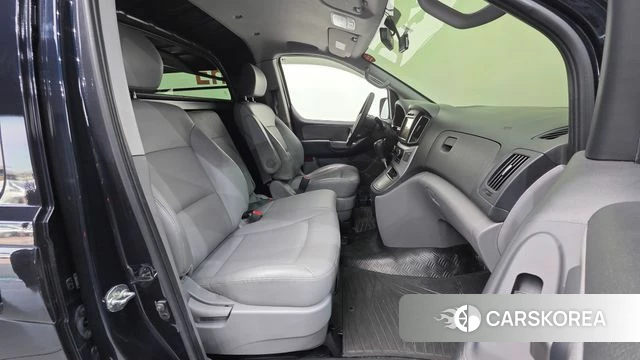 Hyundai The New Grand Starex id 3879706 из Кореи 20