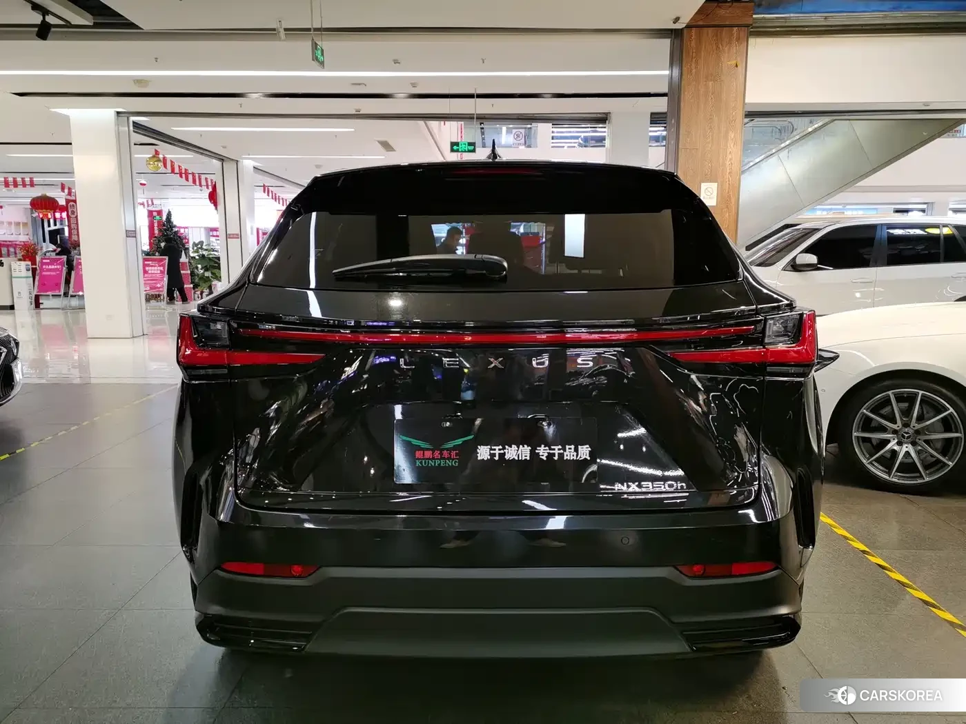 Lexus NX id 4578294 из Китая 16