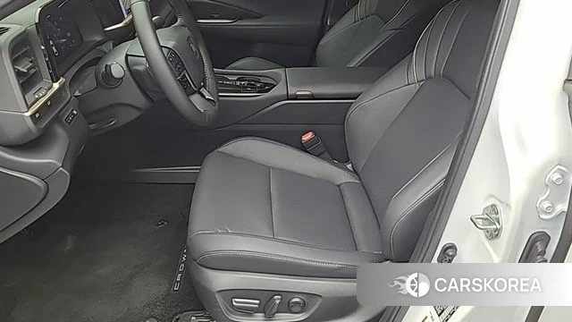 Toyota Crown Crossover id 3786506 из Кореи 18