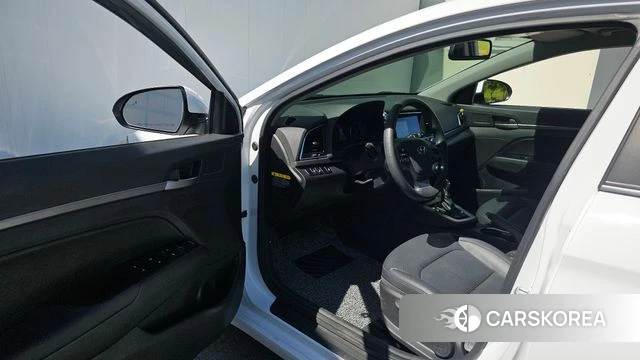 Hyundai Avante AD id 4694133 из Кореи 32
