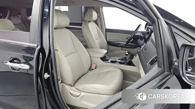 Kia The New Carnival id 3677192 из Кореи 20