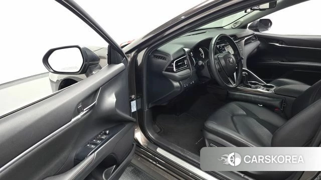 Toyota Camry (XV70) id 4713088 из Кореи 32