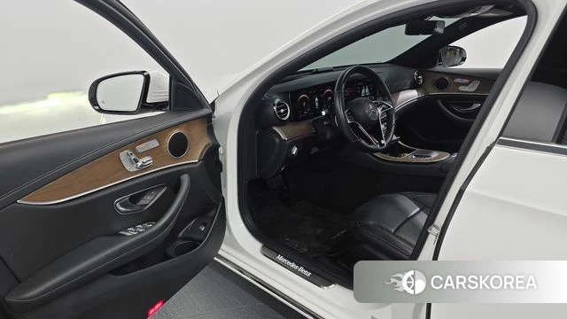 Mercedes-Benz E-Class W213 id 4550754 из Кореи 33