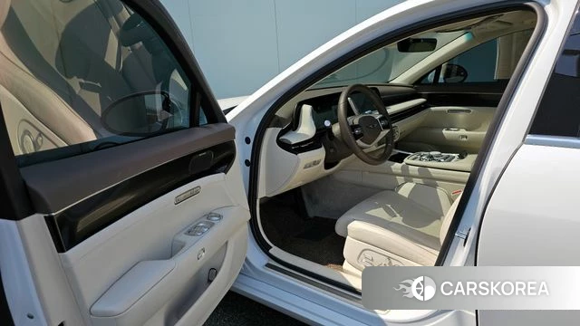 Genesis G90 (RS4) id 3941190 из Кореи 20