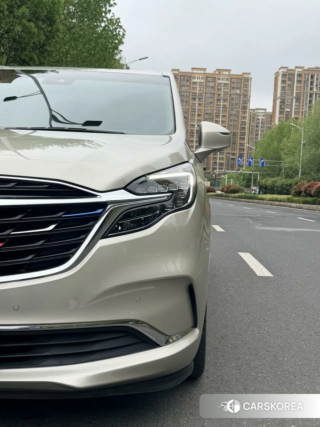 Buick GL8 id 4209937 из Китая 23