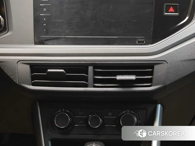 Volkswagen Polo id 4207038 из Китая 32
