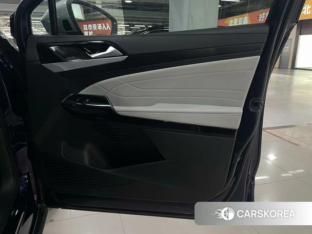 Volkswagen ID.6 X id 4258312 из Китая 22