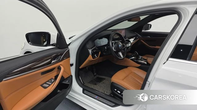 BMW 5 Series (G30) id 4872509 из Кореи 20