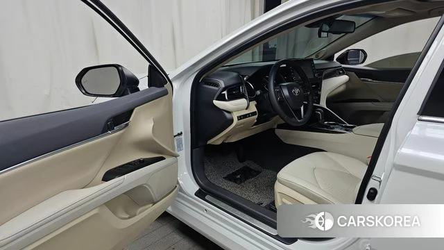Toyota Camry (XV70) id 4185986 из Кореи 30