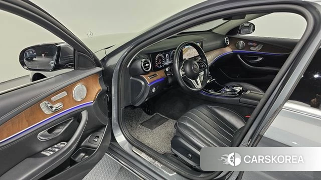 Mercedes-Benz E-Class W213 id 4196585 из Кореи 20