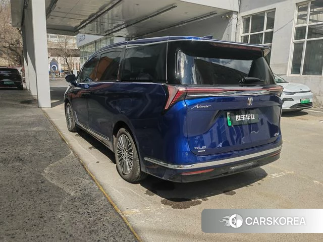 Buick GL8 PHEV id 4207744 из Китая 11