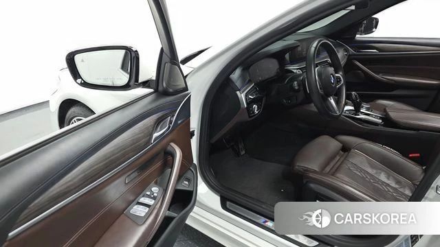 BMW 5 Series (G30) id 3965753 из Кореи 20