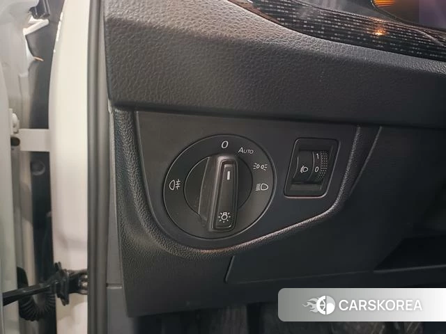 Volkswagen Lavida id 4275259 из Китая 19