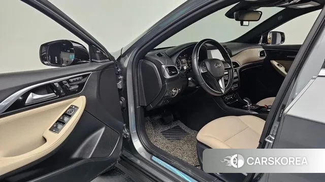 Infiniti QX30 id 3319213 из Кореи 20