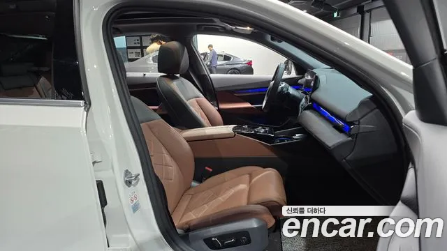 BMW 5 Series (G60) id 2672737 из Кореи 20