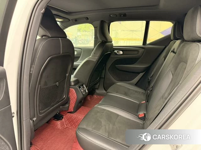 Volvo XC40 id 4238292 из Китая 22