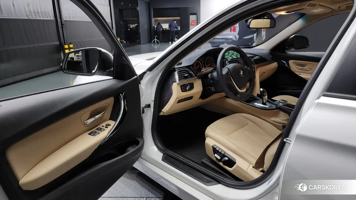 BMW 3 Series (F30) id 2021797 из Кореи 20