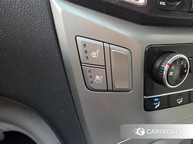 Hyundai The New Grand Starex id 3742409 из Кореи 20