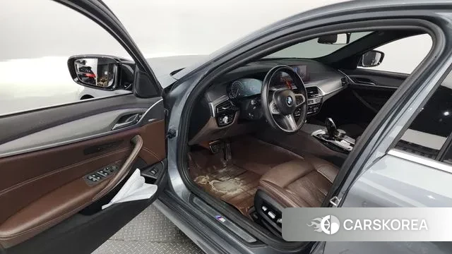 BMW 5 Series (G30) id 2995401 из Кореи 20