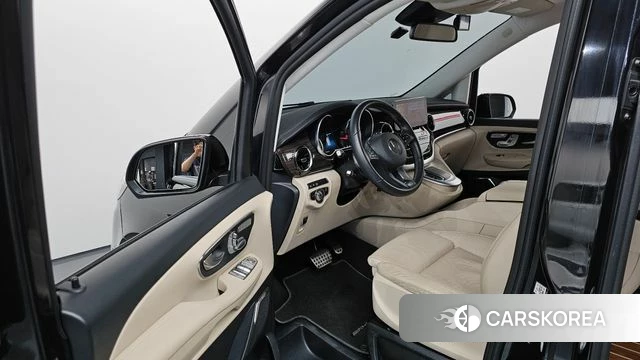 Mercedes-Benz V-Class id 4584846 из Кореи 35