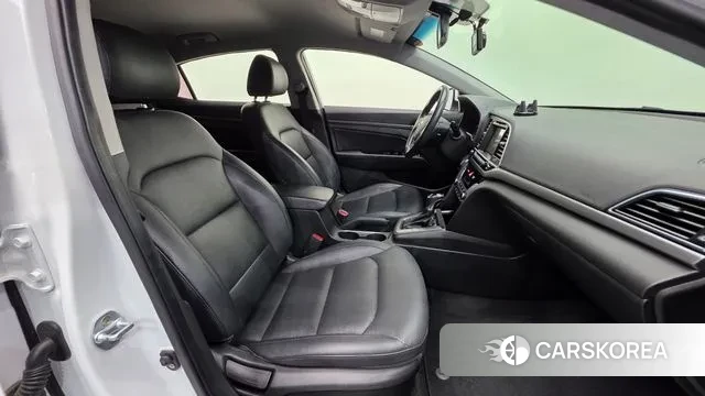 Hyundai Avante AD id 3737245 из Кореи 20