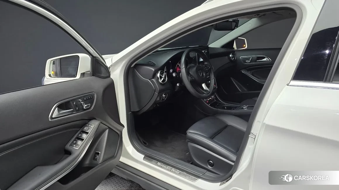 Mercedes-Benz GLA-Class X156 id 2019505 из Кореи 20