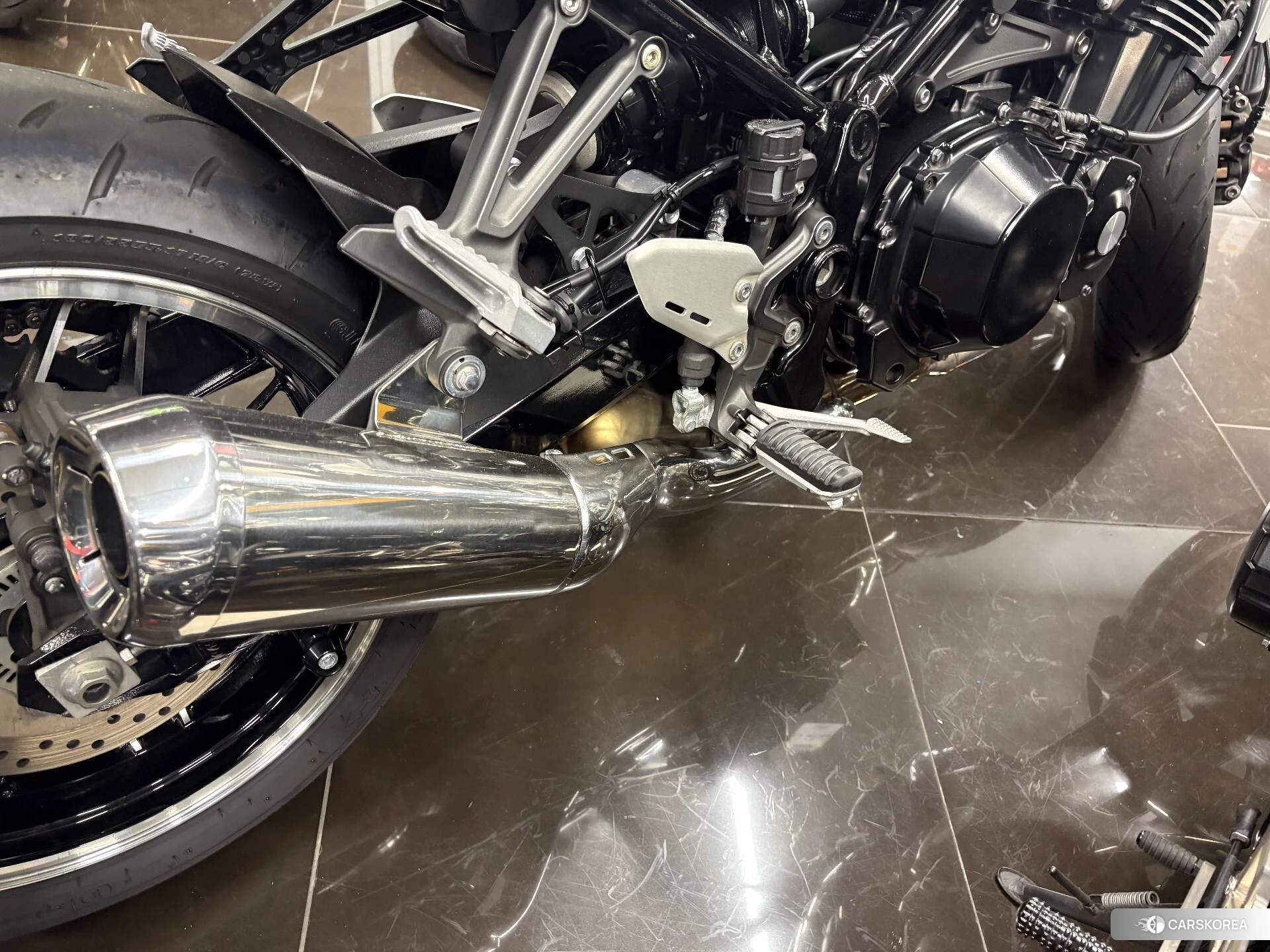 Kawasaki Z900RS id 4374263 из Японии 10