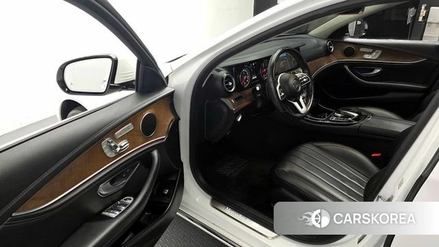 Mercedes-Benz E-Class W213 id 3911538 из Кореи 20