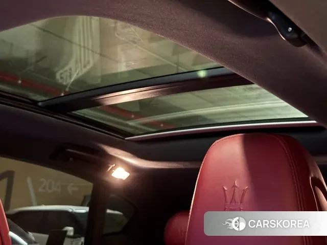 Maserati Levante id 3514759 из Кореи 16