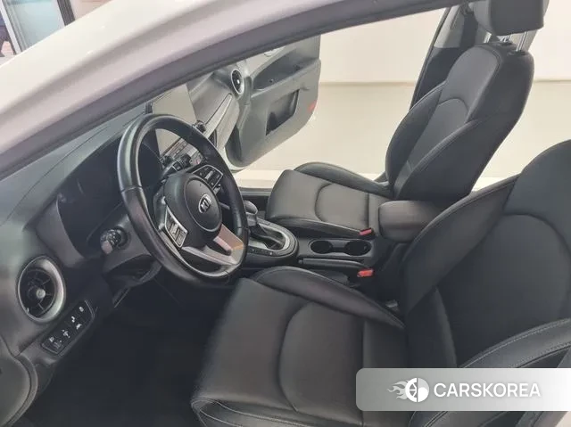 Kia Come New K3 id 3753548 из Кореи 18