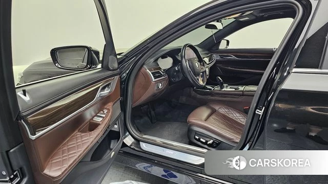 BMW 7 Series (G11) id 4693250 из Кореи 30