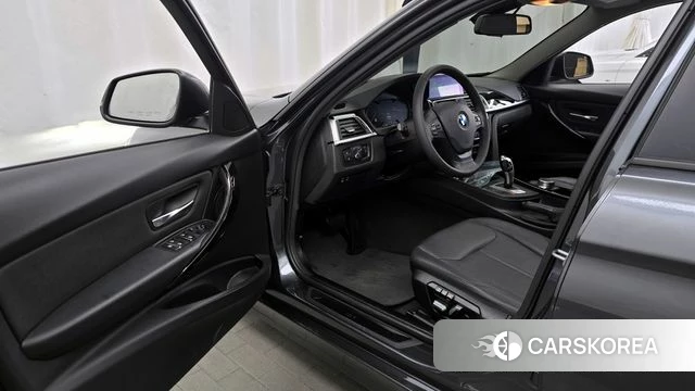 BMW 3 Series (F30) id 3879947 из Кореи 20