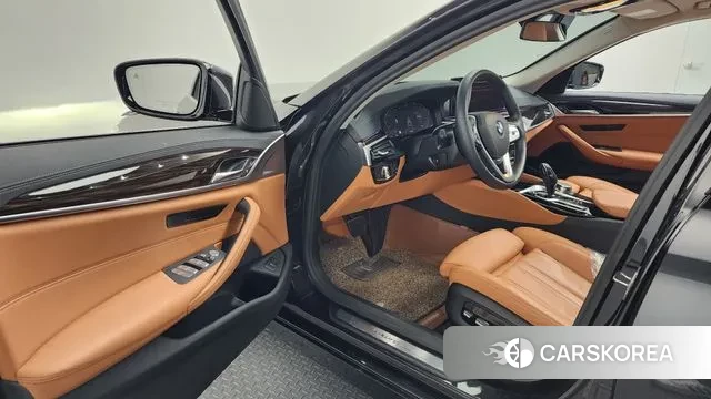 BMW 5 Series (G30) id 3654501 из Кореи 20