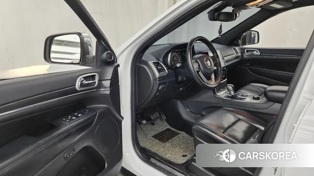 Jeep Grand Cherokee id 4471387 из Кореи 34