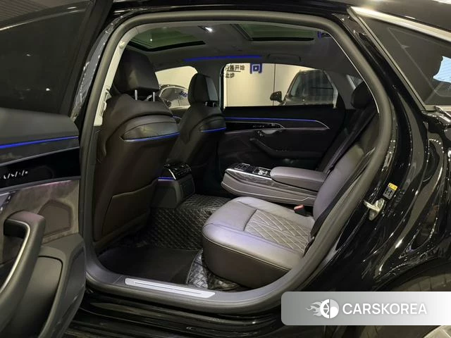 Audi A8 id 4273068 из Китая 10