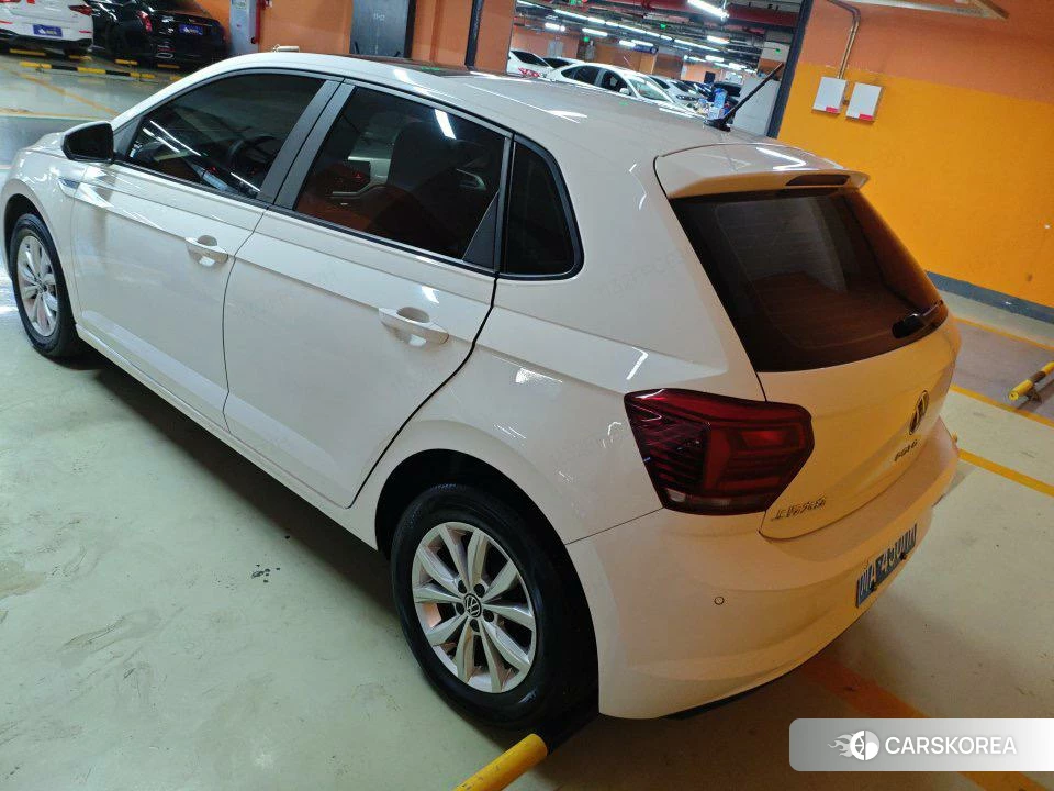 Volkswagen Polo id 4493123 из Китая 12