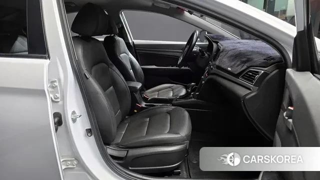 Hyundai Avante AD id 3474819 из Кореи 20