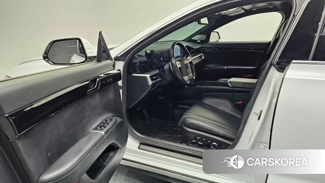 Hyundai Grandeur (GN7) id 4280849 из Кореи 31