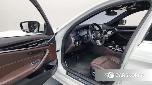 BMW 5 Series (G30) id 3510141 из Кореи 20