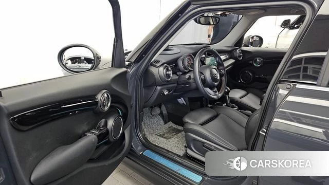 Mini Cooper S id 4770639 из Кореи 32