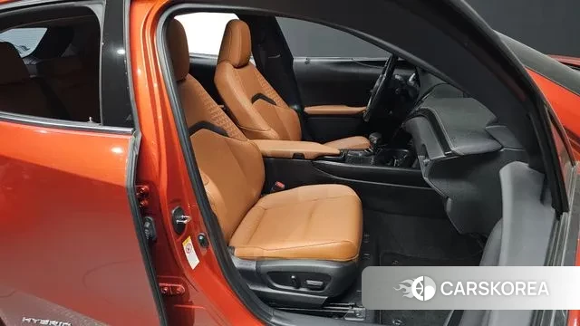 Lexus UX250h id 3292036 из Кореи 20