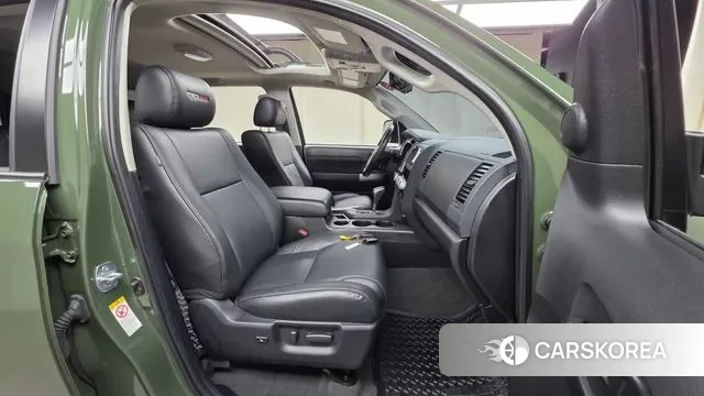 Toyota Sequire id 3484360 из Кореи 20