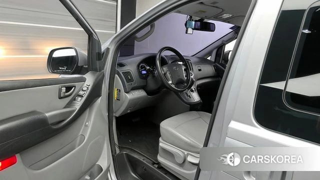 Hyundai The New Grand Starex id 4285651 из Кореи 30