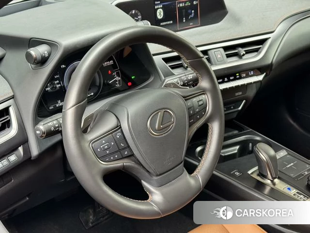 Lexus UX EV id 4274694 из Китая 24