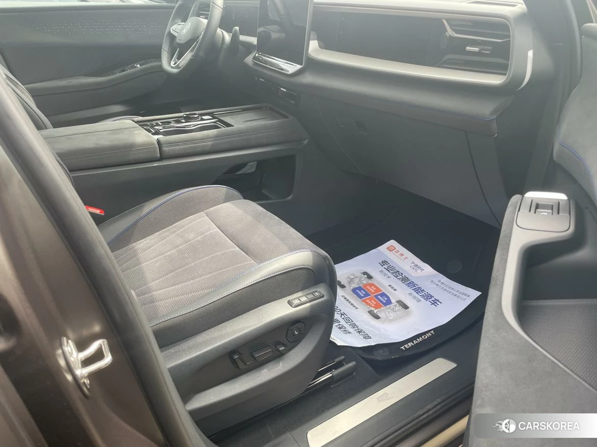 Volkswagen Tourang id 4512786 из Китая 11